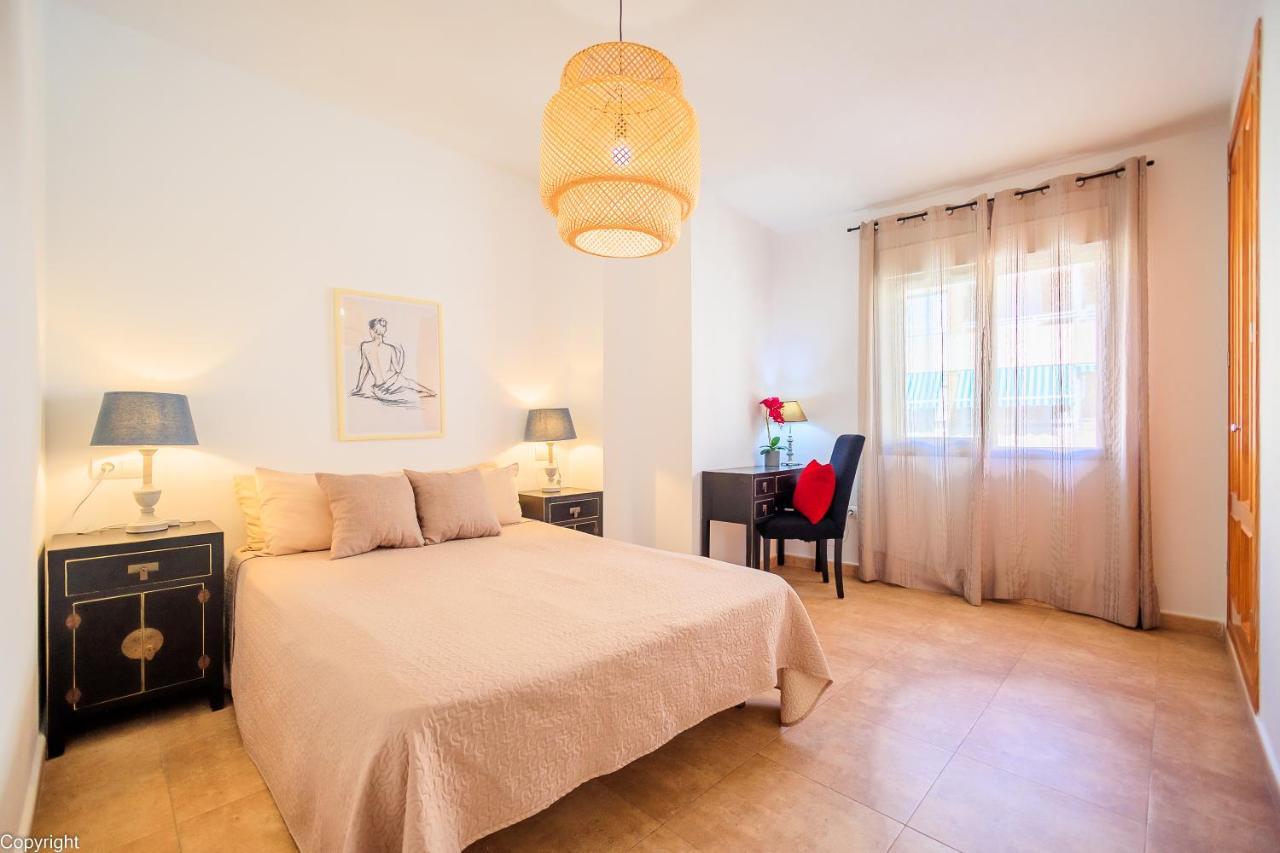 Apartamentos Madrid Τορεβιέχα Εξωτερικό φωτογραφία